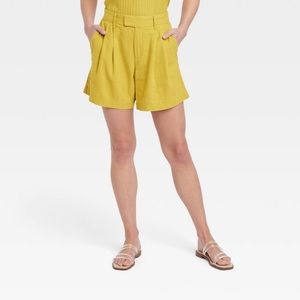 Women’s High-Rise Tailored Linen Shorts - Size 14